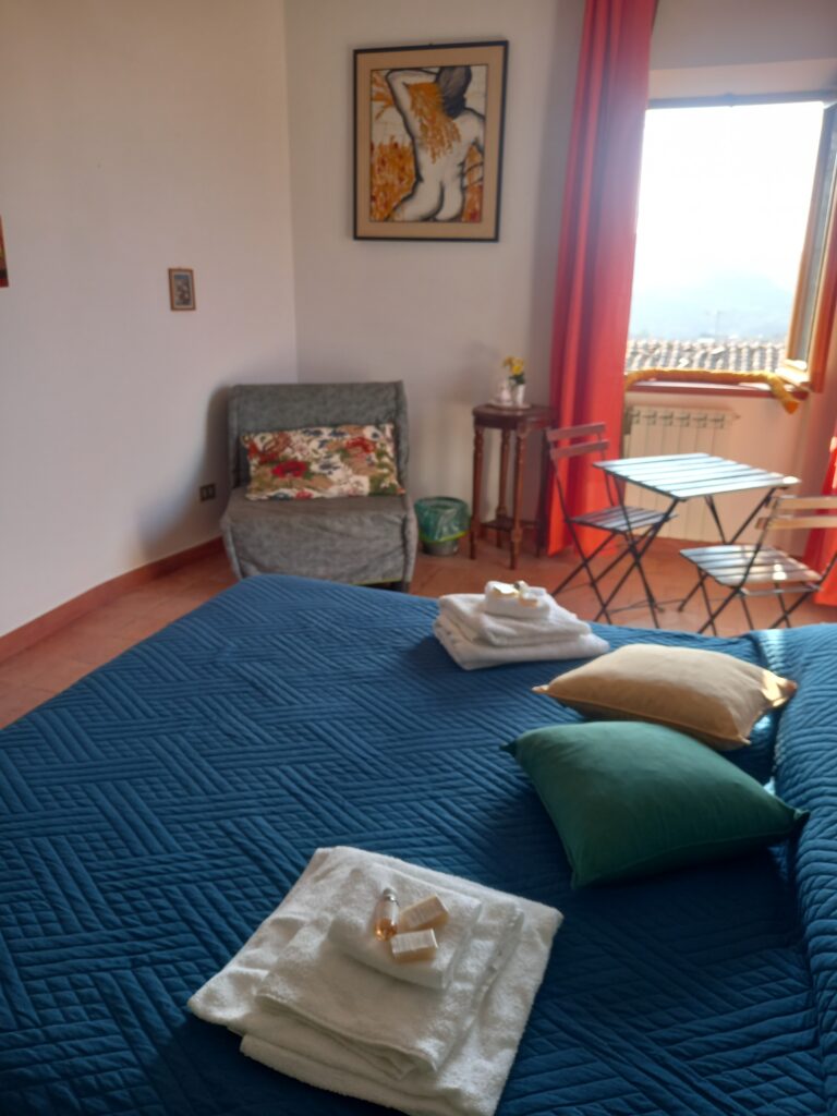 bello stare caemra da letto opsitalità, camera letto, tolfa, borgo, agriturismo,